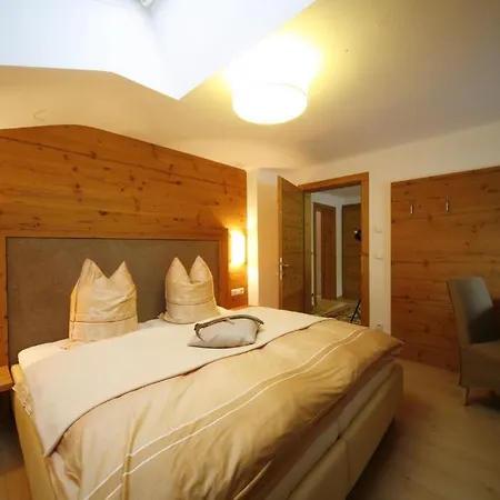 Apartment Haus Schatz